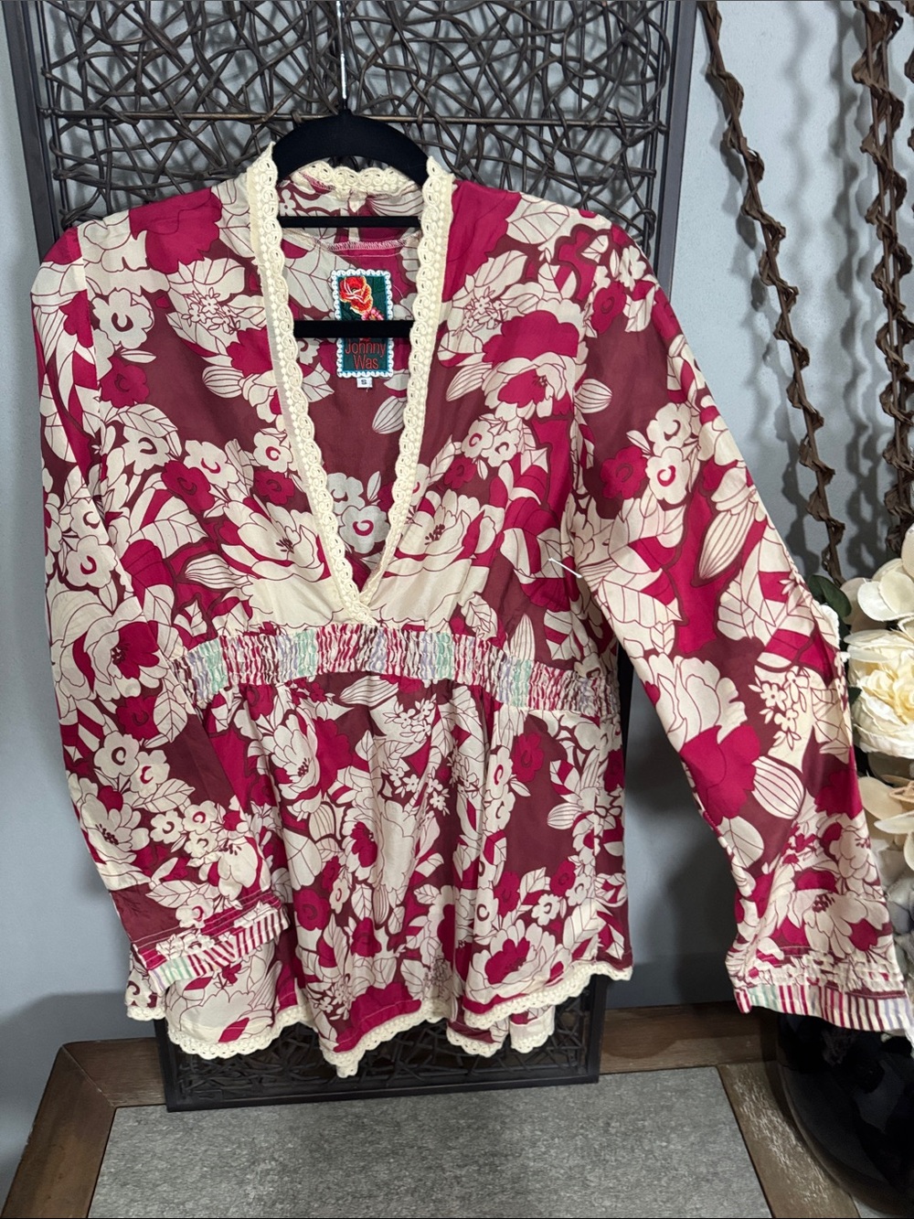 Johnny Was Size Small 100% Silk Floral Boho Tunic Blouse Lace Trim - Picture 3 of 8